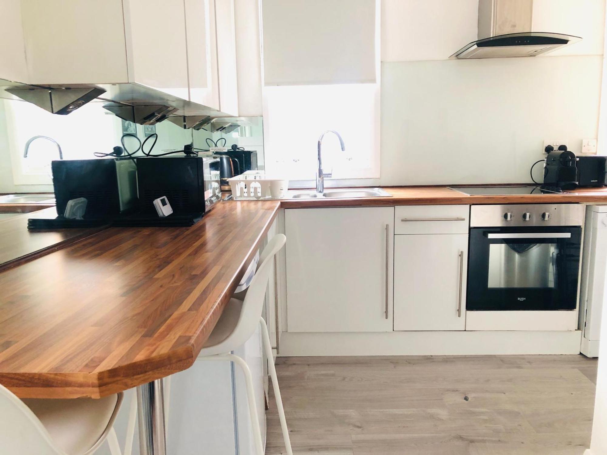 Bright Chiswick Apartment - Great Location Londra Exterior foto